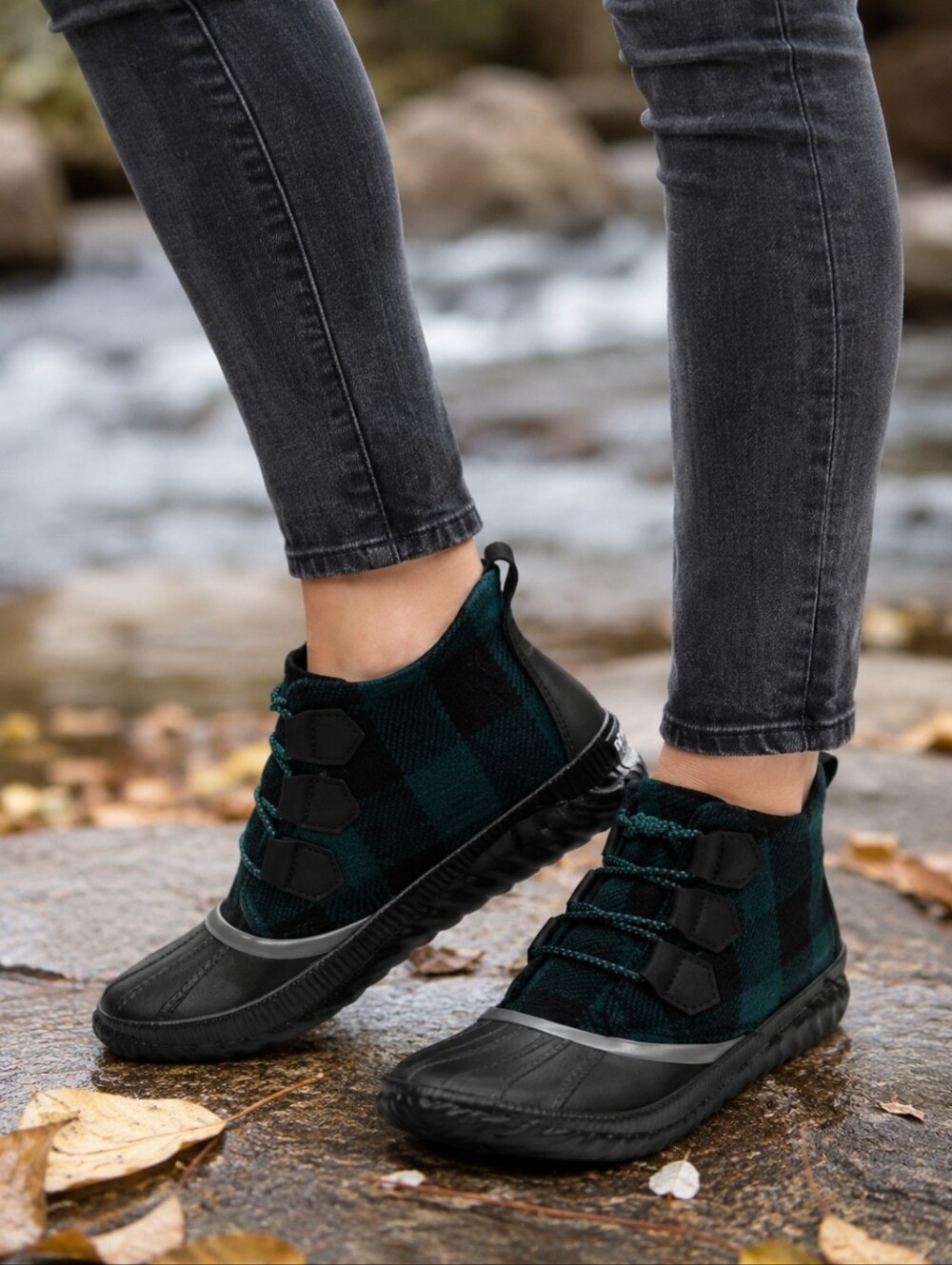 Sorel Out N' About Rain Boots Size 7